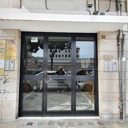 בארי Limited Edition Guesthouse מראה חיצוני תמונה